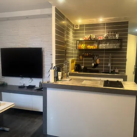 Sevigne 6p 2ch G Terrace Pool Tennis 아파트 *