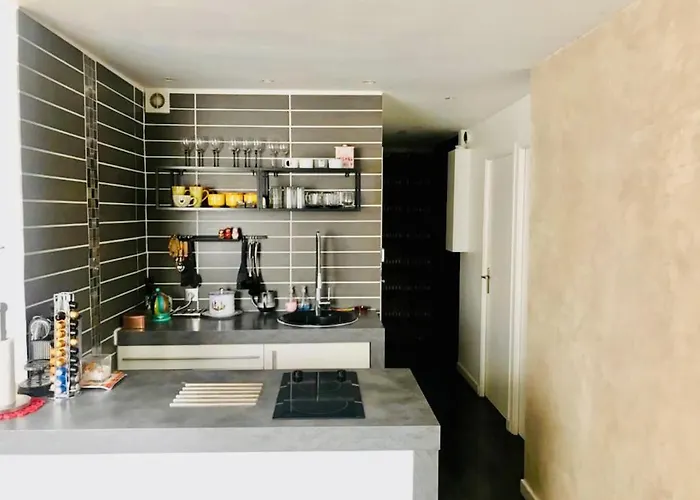 Sevigne 6p 2ch G Terrace Pool Tennis